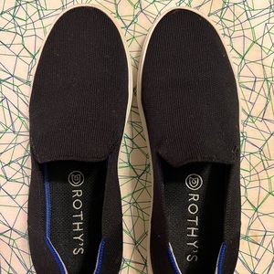 Black Rothys
